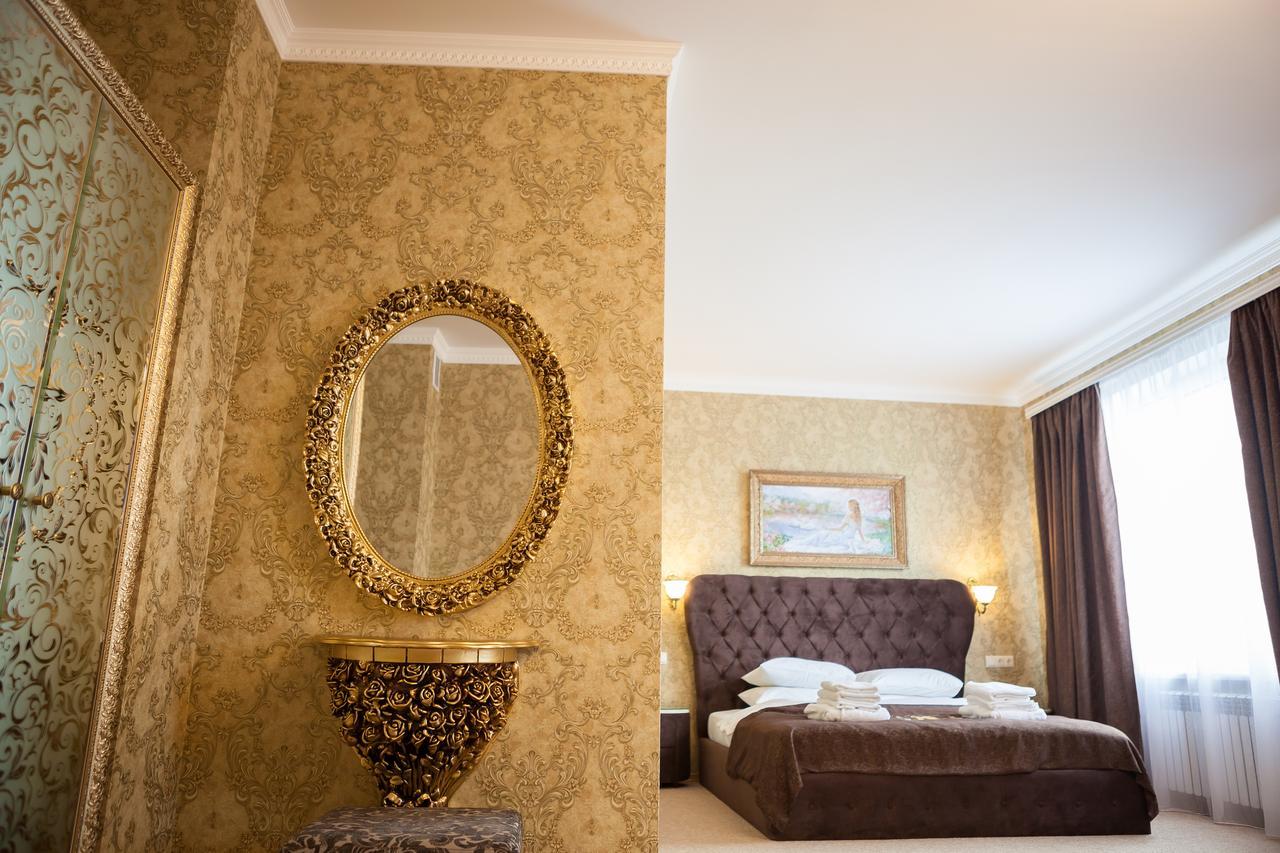 Hotel Astoria Mykolaïv Esterno foto