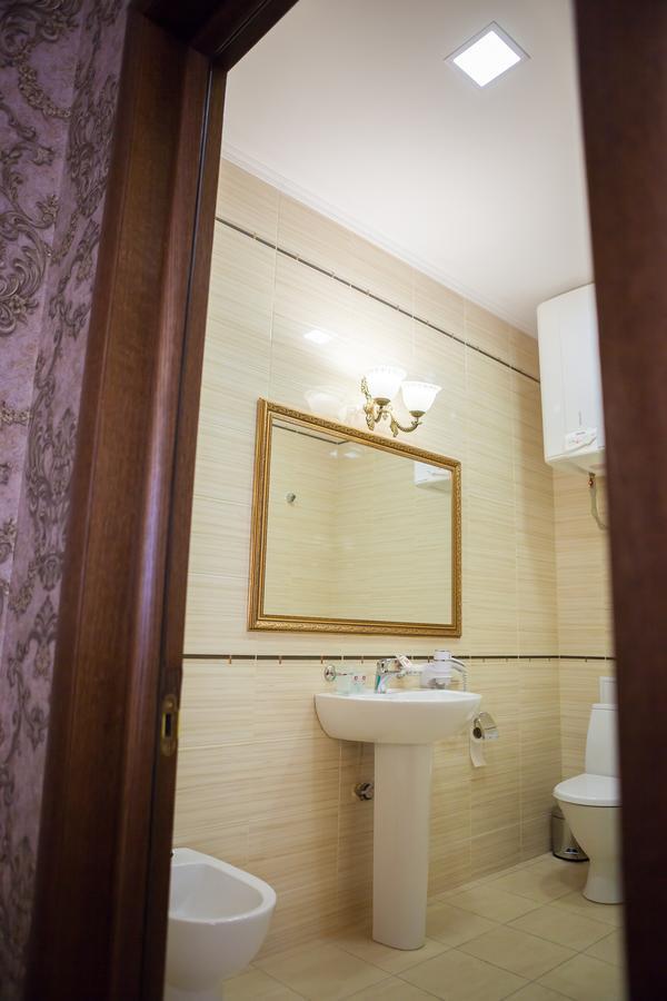 Hotel Astoria Mykolaïv Esterno foto